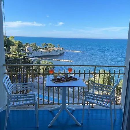 Che Vista Apartment *